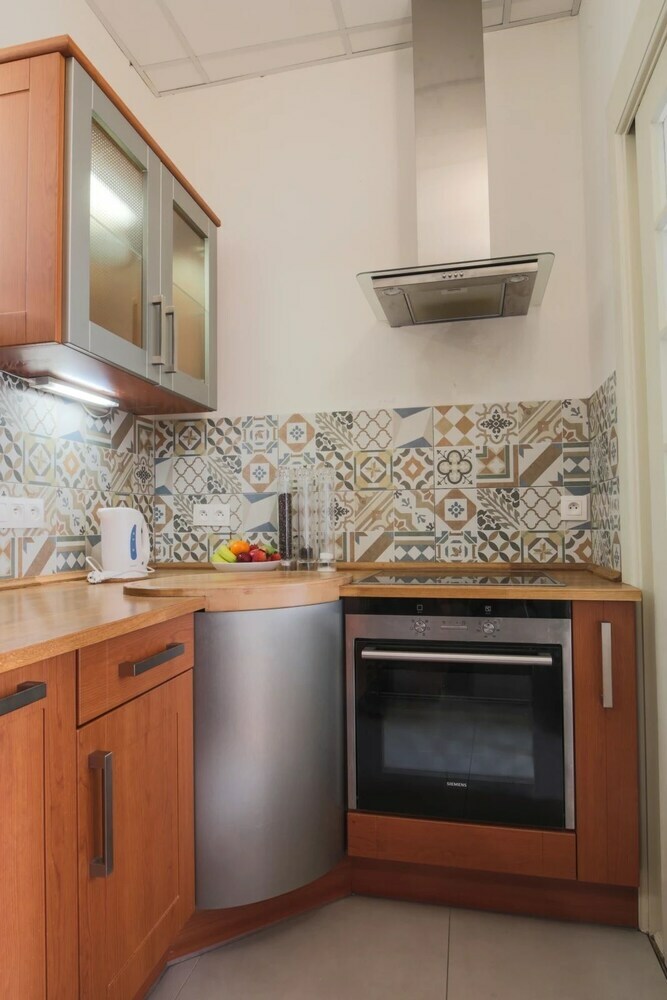 Wenceslas Apartment For 10 With AC