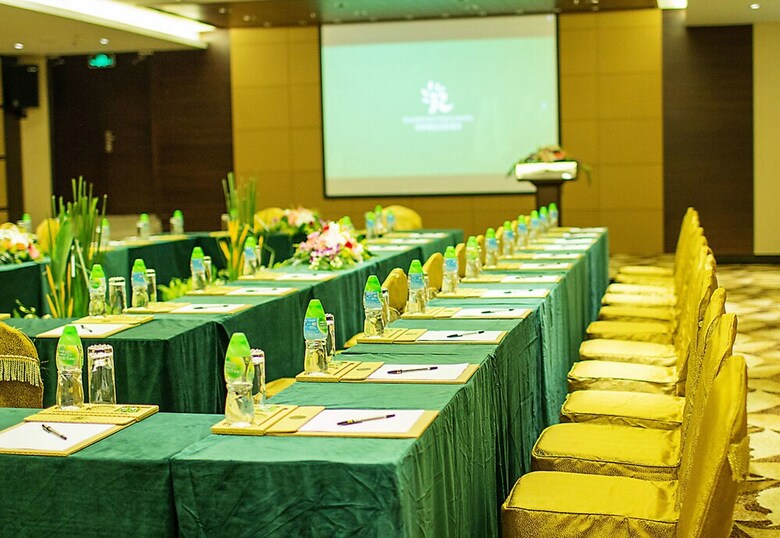 Relaxed Season Hotel Longcheng Branch