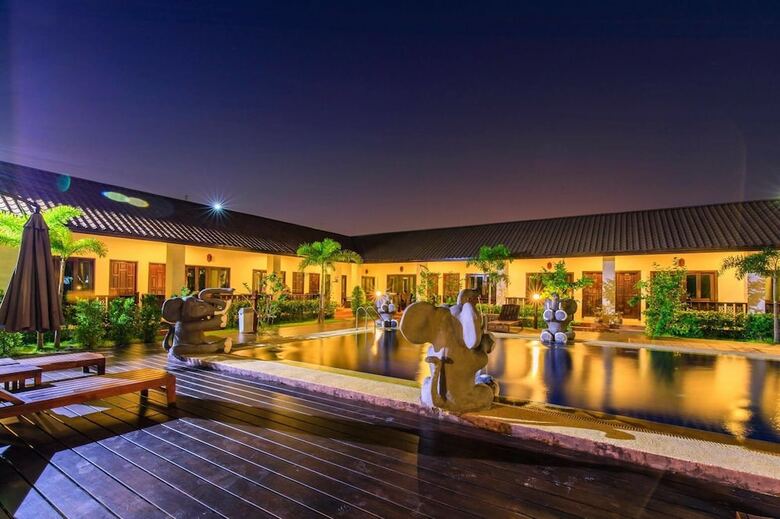 Hotel Oyo 837 Baan Kiang Nam Resort