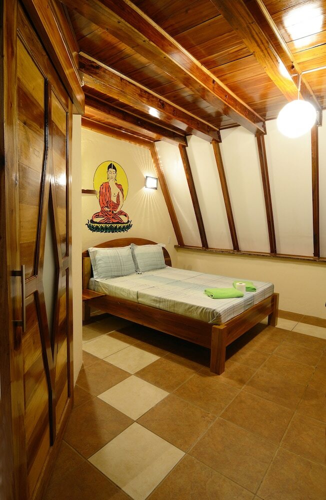 Hotel Kalachuchi Beach Resort