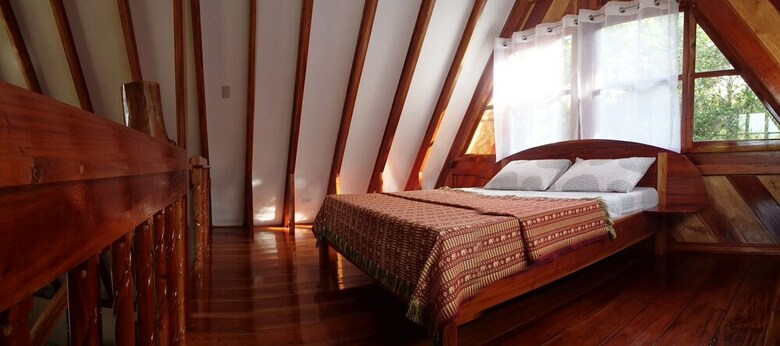 Hotel Kalachuchi Beach Resort