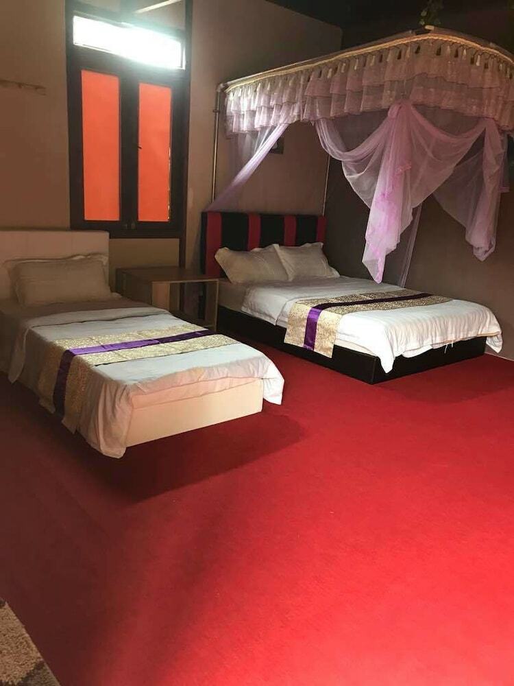 Hotel Kampung Janda Baik