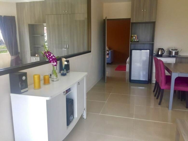 Aparthotel Apartment R-con Wongamat