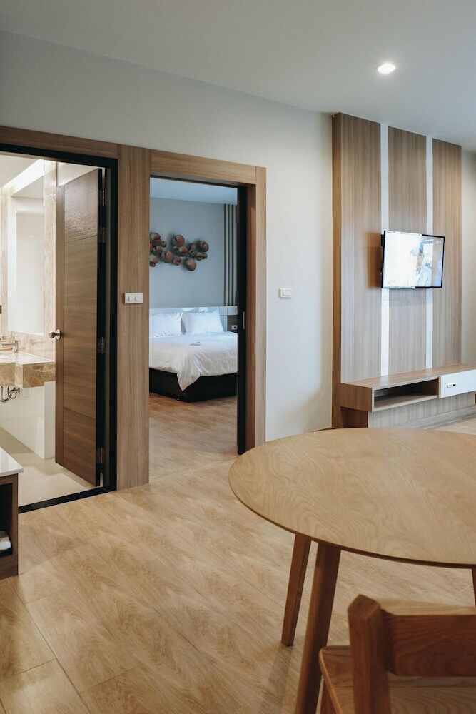 Civilize Hotel