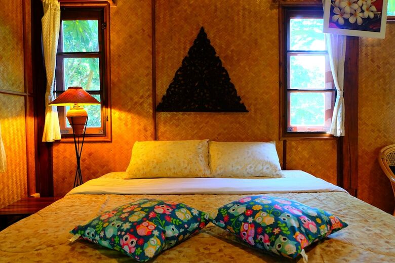 Hotel Malee's Nature Lovers Bungalows (Mini Resort)