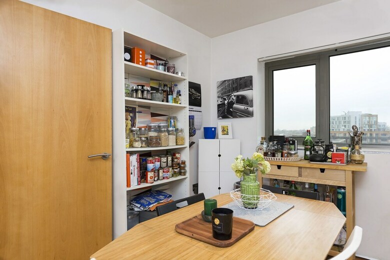 Apartamentos 1 Bedroom East London Balcony Flat