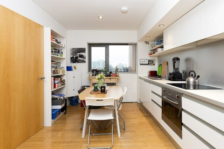 Apartamentos 1 Bedroom East London Balcony Flat
