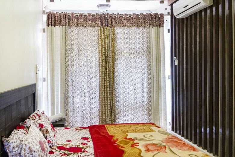 Villa Guesthouser 3 Bhk Bungalow Fcef