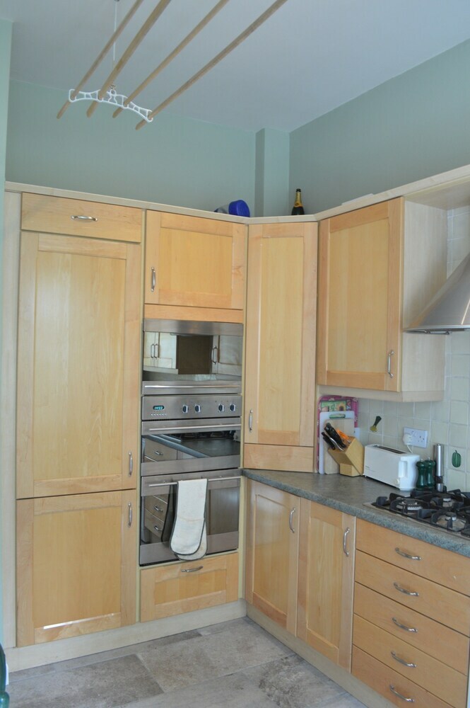 Apartamentos 2 Bedroom Georgian Flat In New Town
