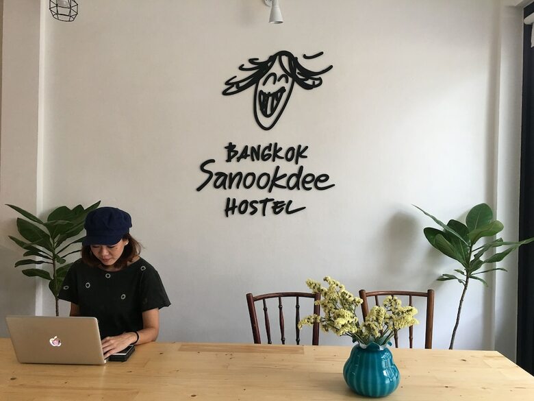 Hostal Bangkok Sanookdee - Adults Only