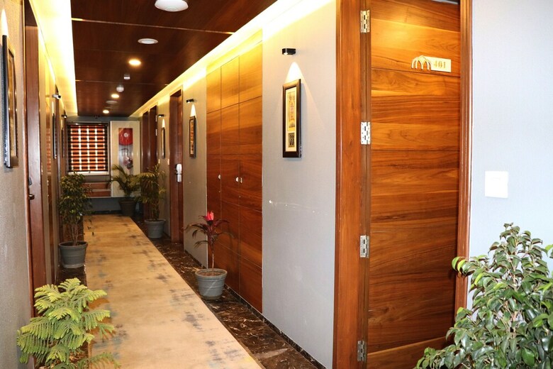 Hotel Crimson Park Shree Kanak Udaipur