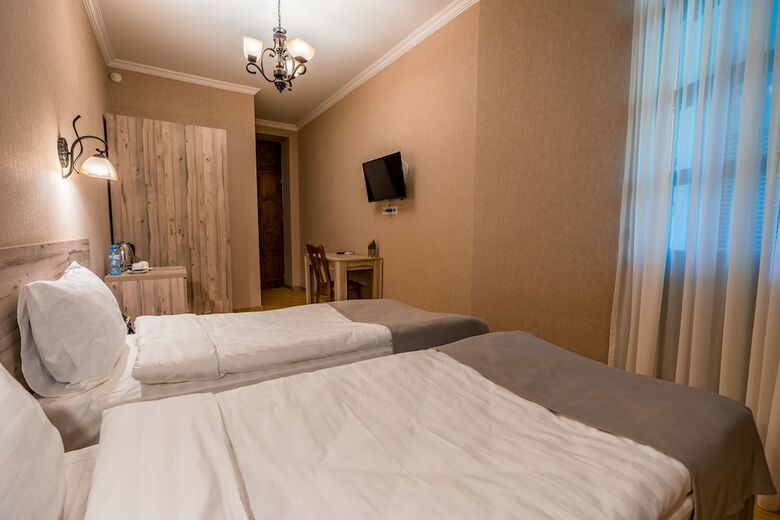 Hotel Imperial House