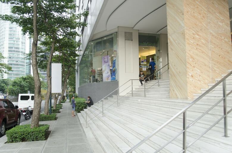 Indigo Bgc @ Fort Victoria