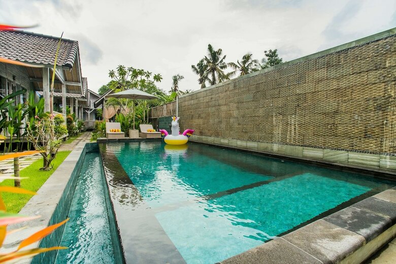 Hotel The Syron Huts Lembongan