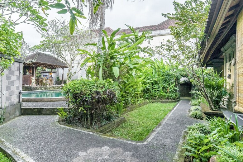 Bed & Breakfast Sari Bamboo Bungalows