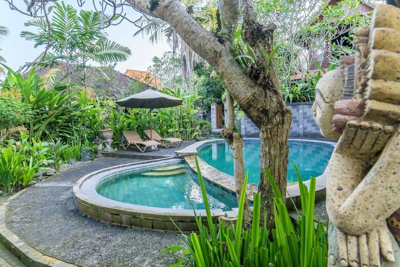 Bed & Breakfast Sari Bamboo Bungalows