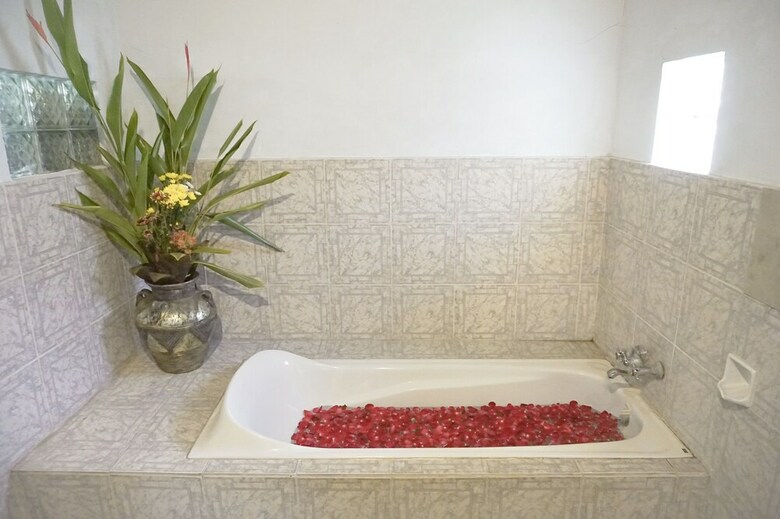 Bed & Breakfast Sari Bamboo Bungalows