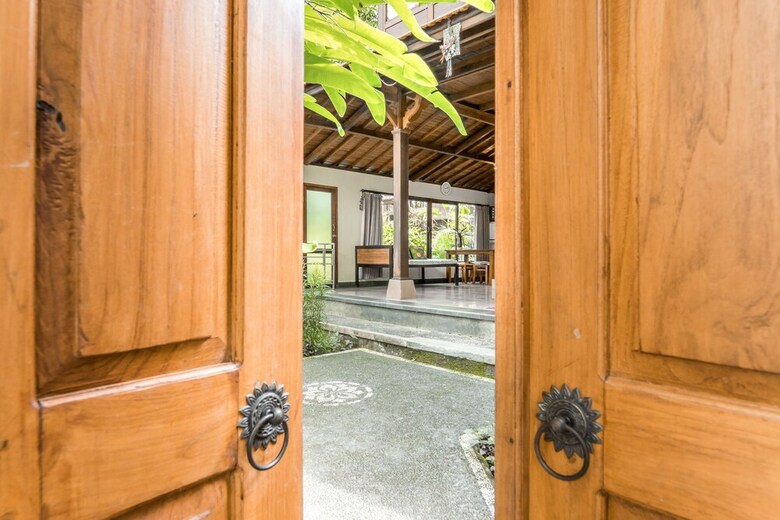Bed & Breakfast Sari Bamboo Bungalows