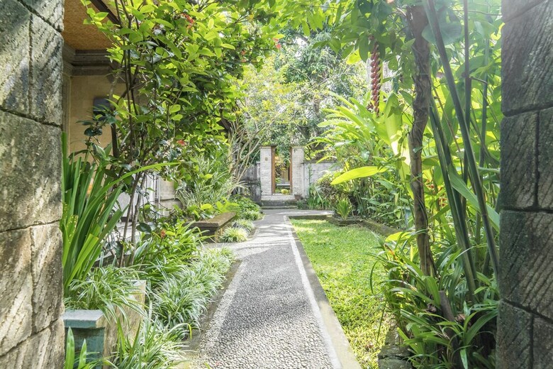 Bed & Breakfast Sari Bamboo Bungalows