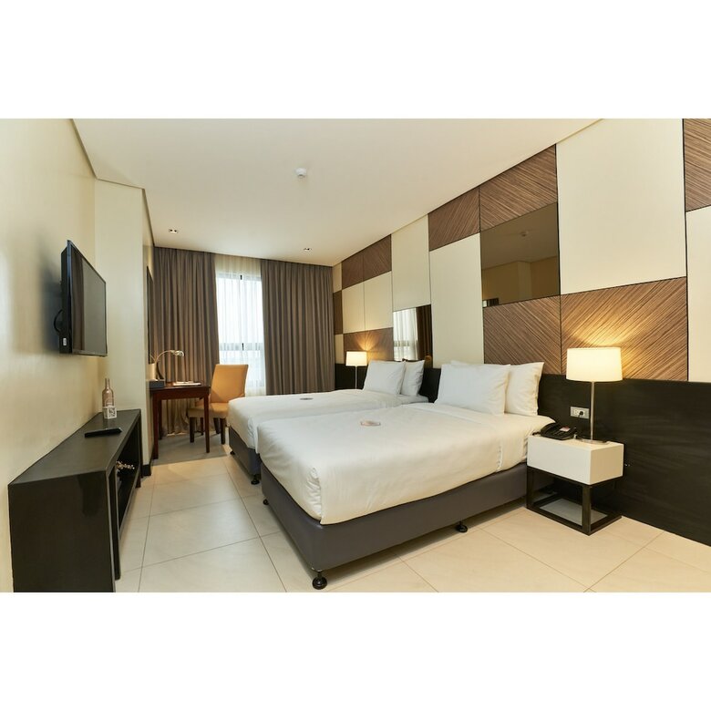 Summit Hotel Tacloban