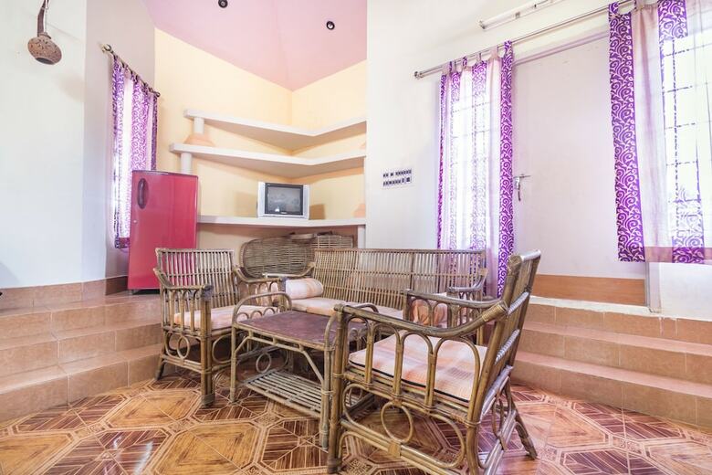 Hotel Guesthouser 2 Bhk Cottage E446