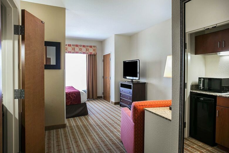 Hotel Comfort Suites Augusta Riverwatch
