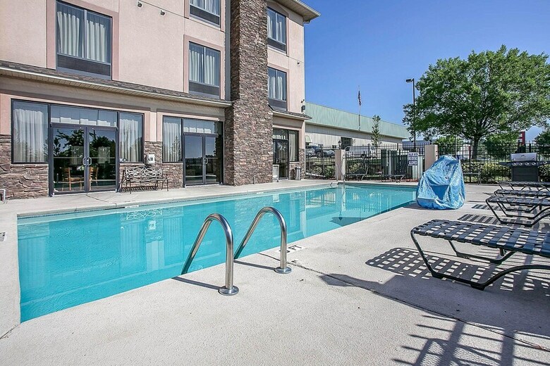 Hotel Comfort Suites Augusta Riverwatch