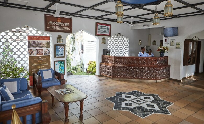 Aparthotel Tamarind Village Apartments