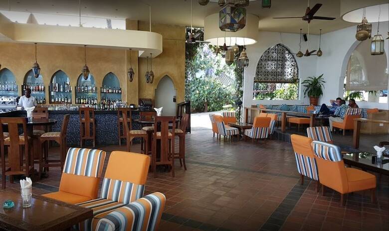 Aparthotel Tamarind Village Apartments