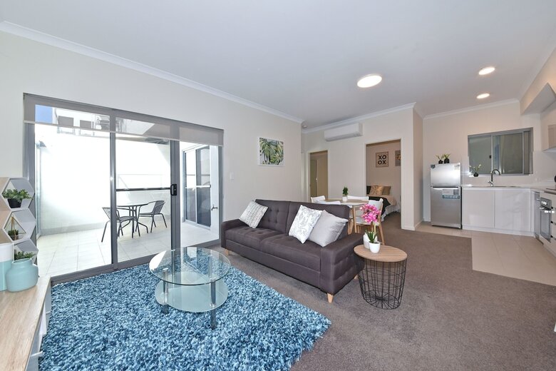 Modern Apartment In Perth City 1703