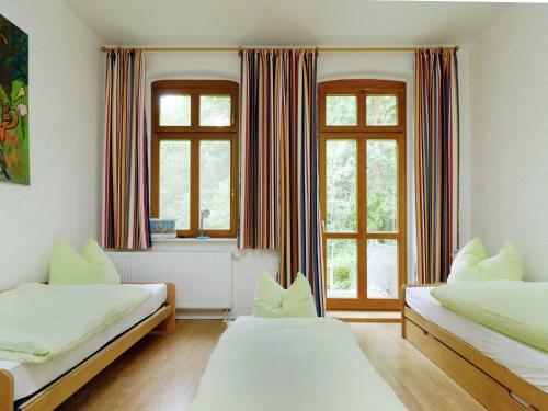 Modern Apartment In Furstenwalde With Private Garden