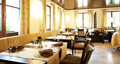 Hostal Hotel Gasthof Sonne