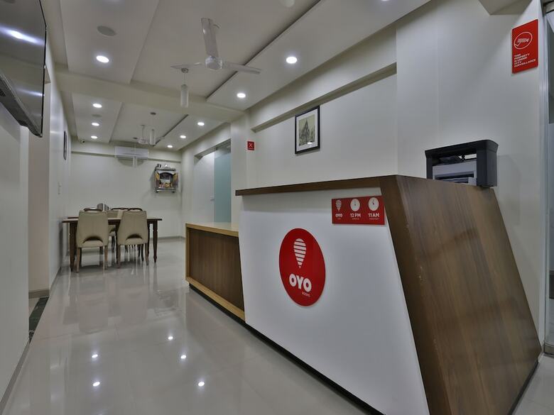 Oyo 12462 Hotel Shiv Inn