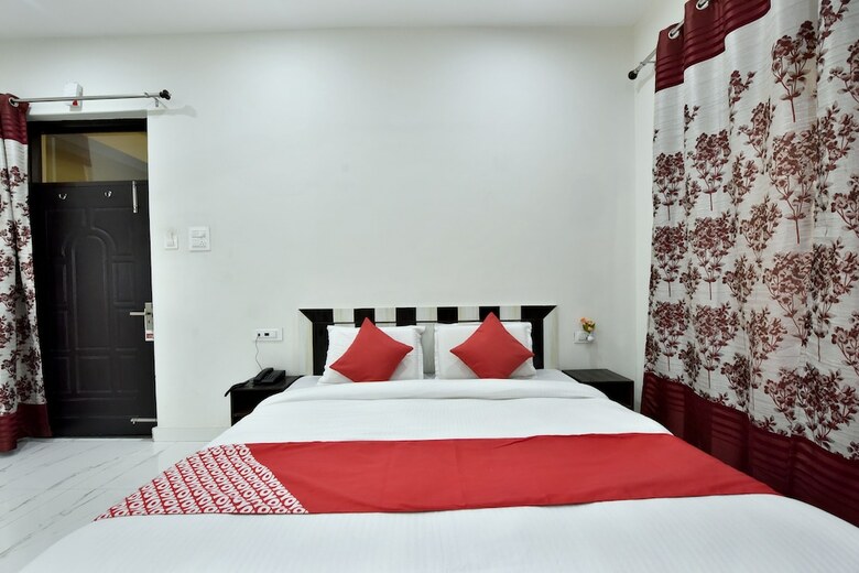 Oyo 12662 Hotel Granite Peak