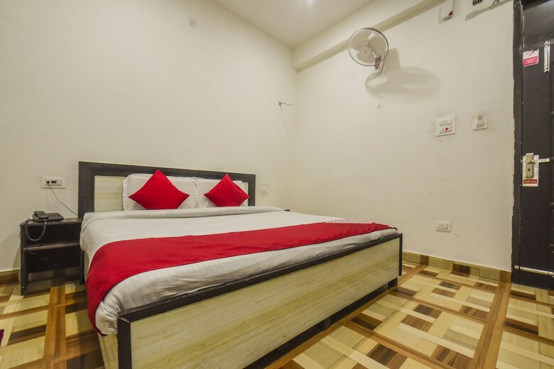 Oyo 12662 Hotel Granite Peak