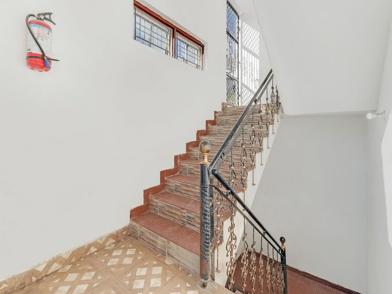 Hotel Oyo 12442 Twilight Guest House