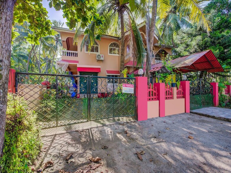 Oyo 12150 Home Spacious 2bhk Betalbatim