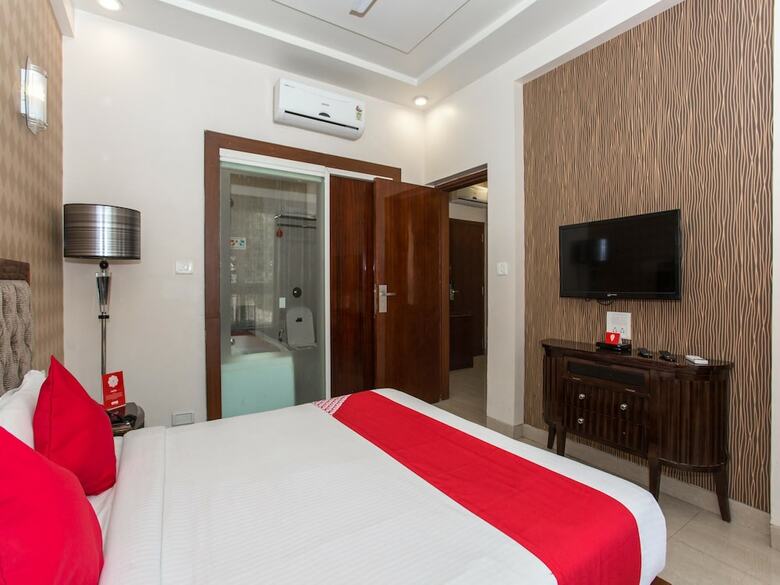 Oyo 2377 Hotel Residency