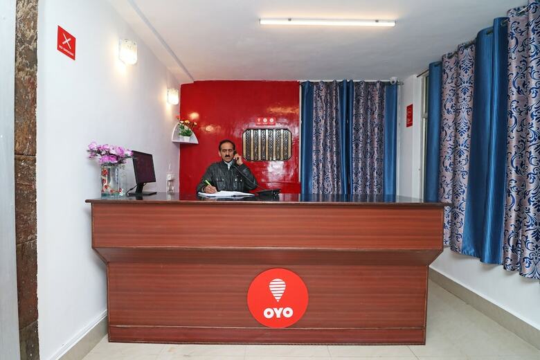 Oyo 13324 Hotel Anamika