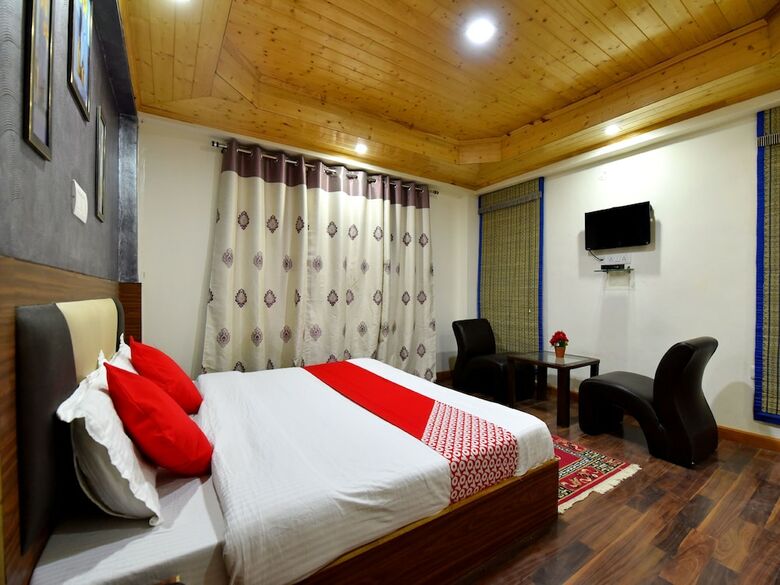 Hotel Oyo 13267 Hillside Valley