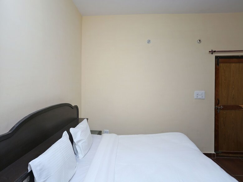 Hotel Oyo 12312 Home Lake View 2 Bhk Bhimtal