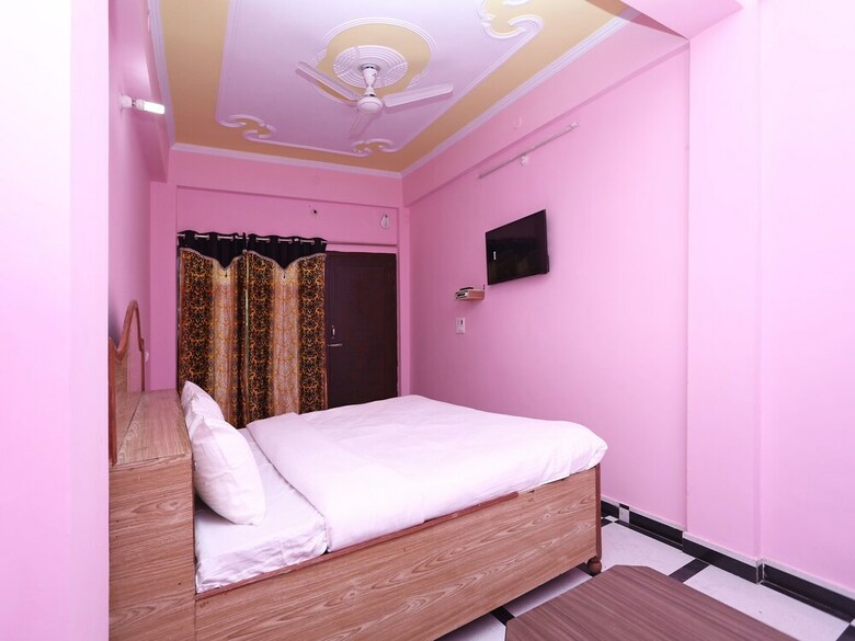 Hotel Oyo 13171 Home Exotic Studios Kempty Fall