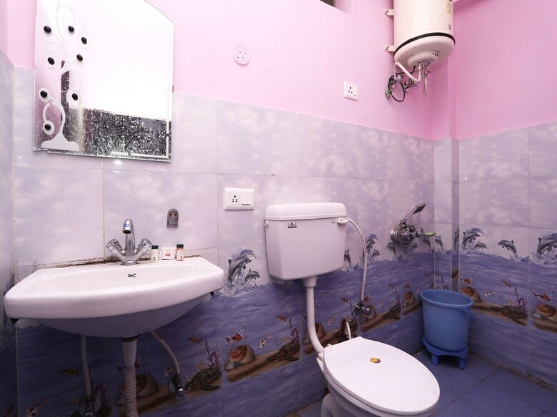 Hotel Oyo 13171 Home Exotic Studios Kempty Fall