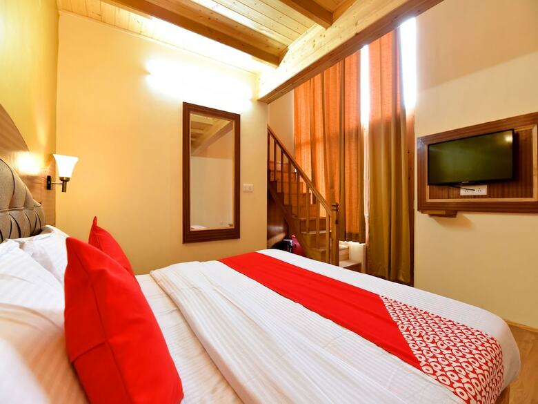 Hotel Oyo 13356 Himachal Heights