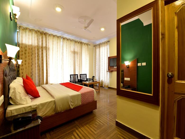 Hotel Oyo 13356 Himachal Heights