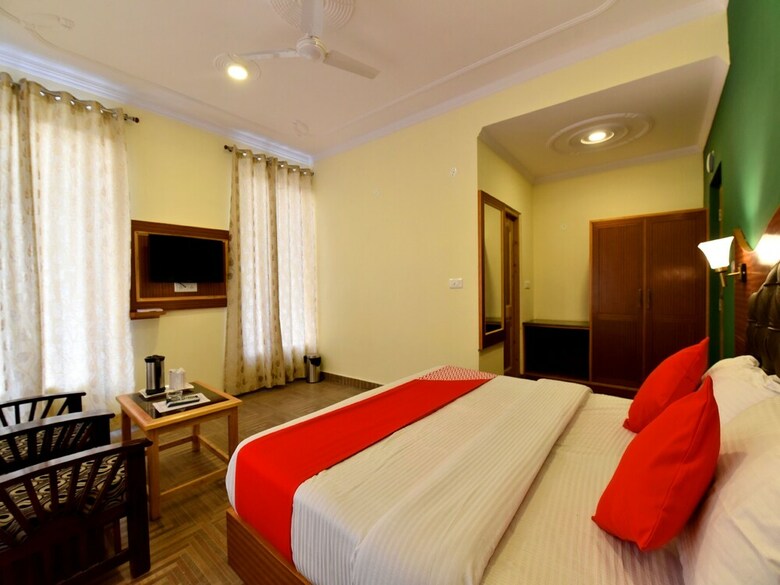 Hotel Oyo 13356 Himachal Heights