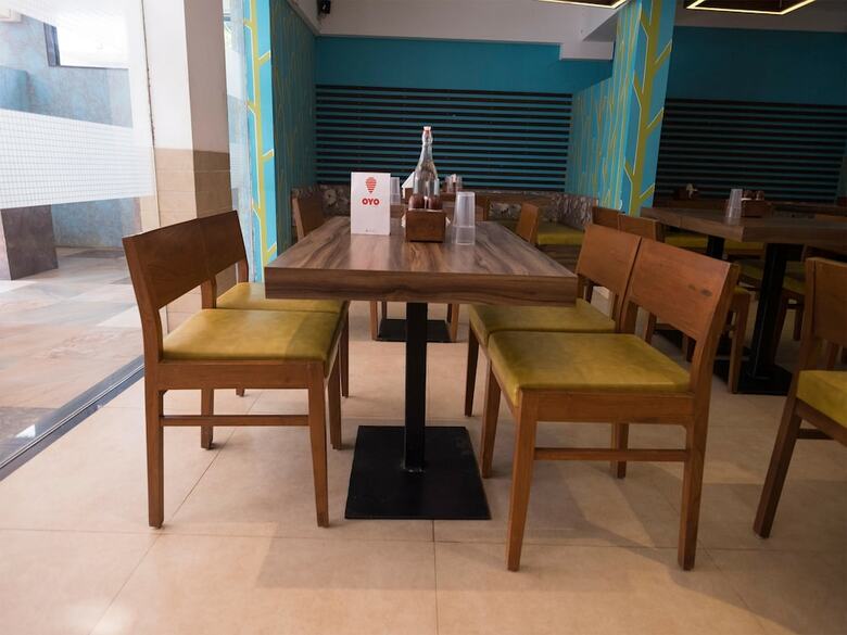 Oyo 878 Hotel Sunkissed Plaza