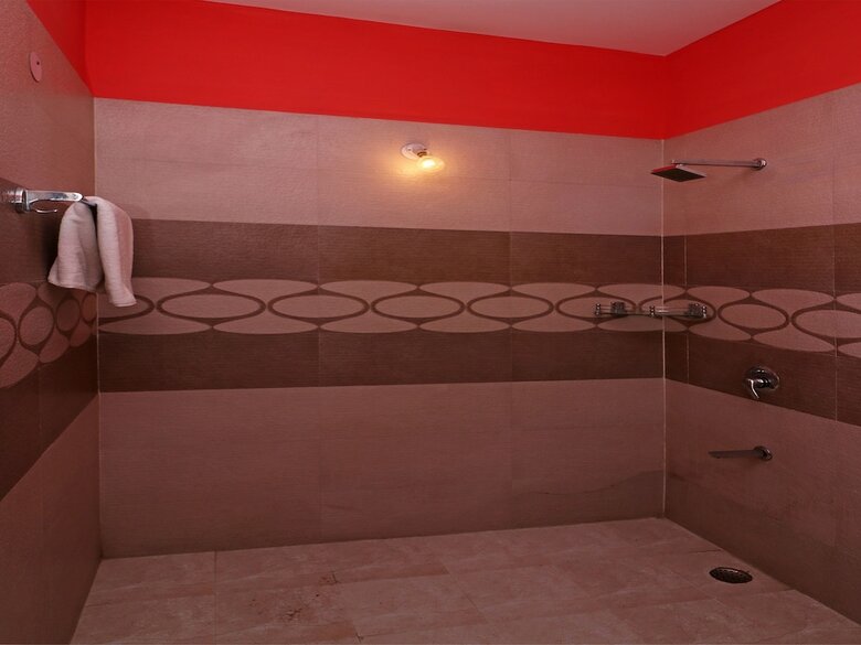 Hotel Oyo 13782 Om Villa