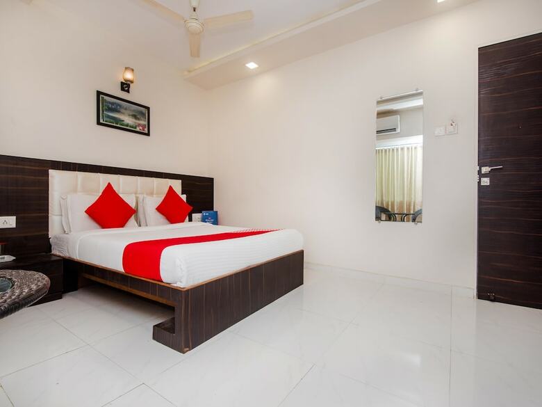Oyo 4083 Hotel Alfa Grand