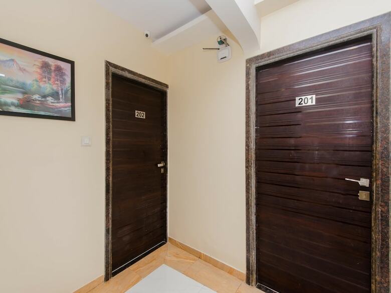 Oyo 4083 Hotel Alfa Grand